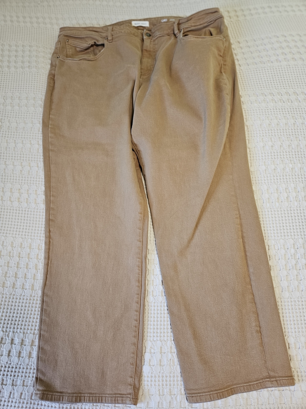 Classic Straight-Leg TobaccoBrown Jeans